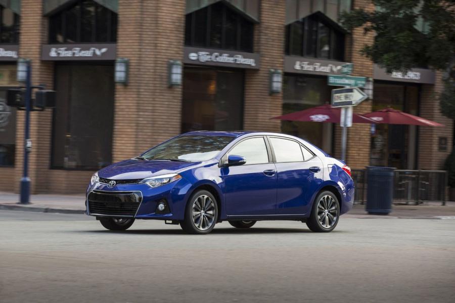  Toyota Corolla 2014 года  (фото 180 из 212)